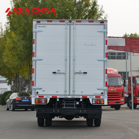 Qingling Isuzu ELF M100 Фургон 4x2 Грузовик для перевозки грузов
