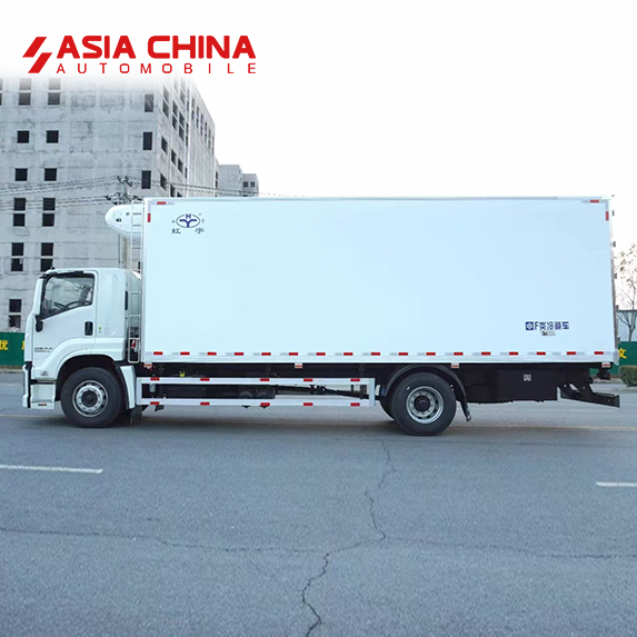 Isuzu Рефрижераторный грузовик