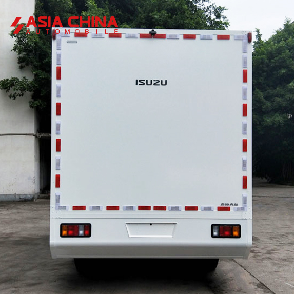 Isuzu Мобильный медицинский грузовик