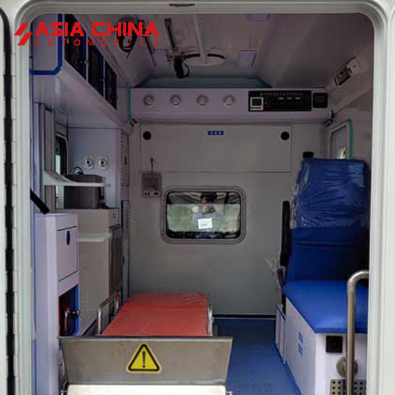 Isuzu Скорая помощь