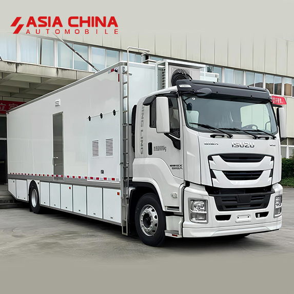 Isuzu автомобиль для дезактивации CBRN
