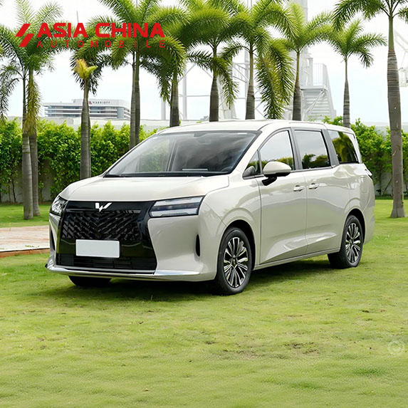 Wuling Xingguang 730 PHEV | 7-местный подключаемый гибридный MPV