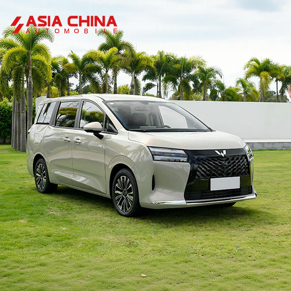 Wuling Xingguang 730 PHEV | 7-местный подключаемый гибридный MPV